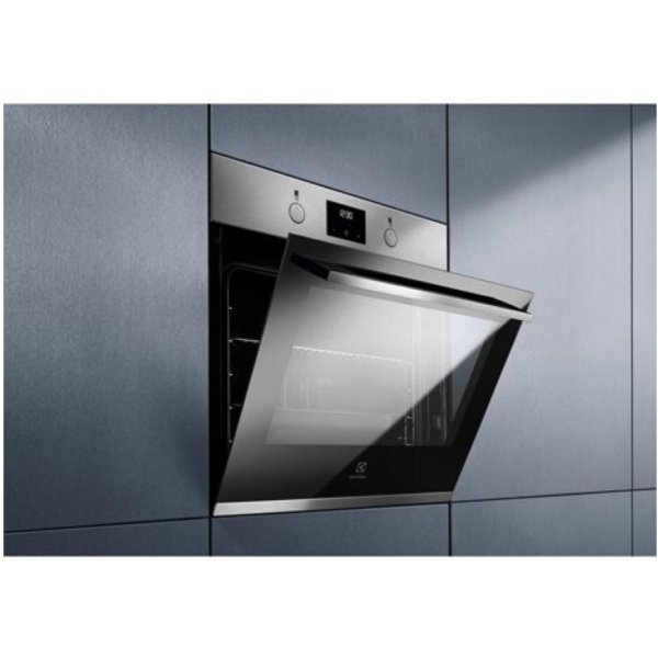 Electrolux 60cm UltimateTaste 300 Built-in Single Oven 72L capacity (KOHGH00XA) - Image 3